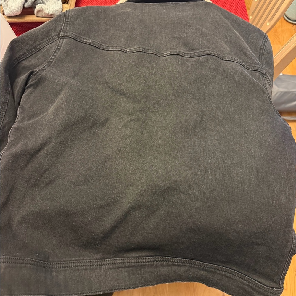 Hollister Men's Black Bomber Jacket with Cream Collar - Picture 3 of 3